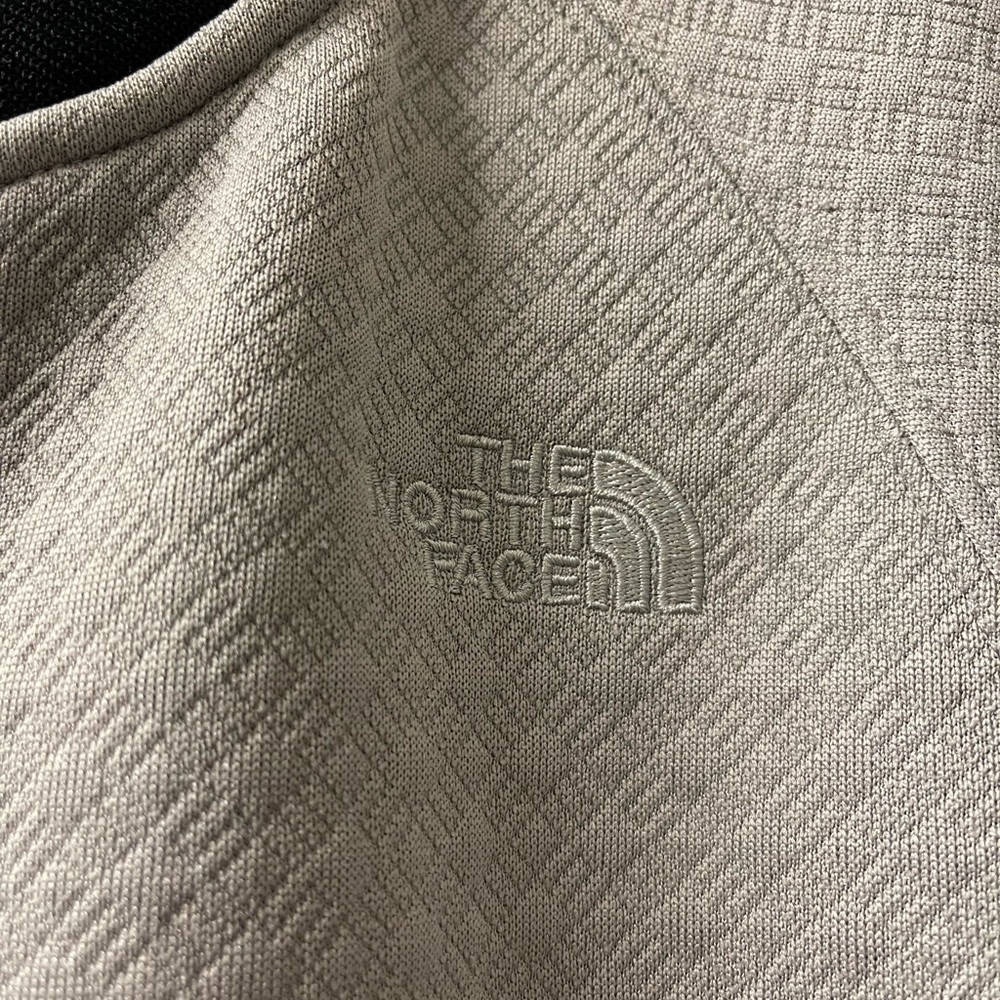 Women’s North Face Bomber Jacket - Picture 2 of 7